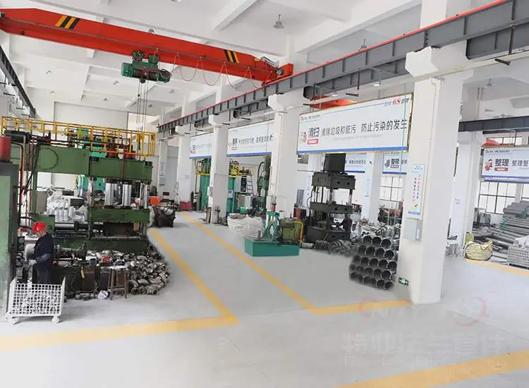 管件加工车间